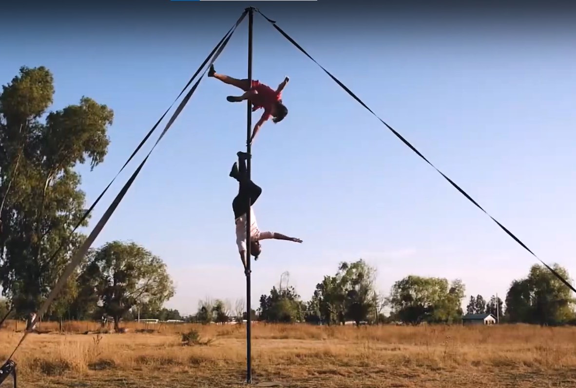 Sortie de résidence - Sous le ciel bleu - La Batoude, centre des arts du cirque et de la rue