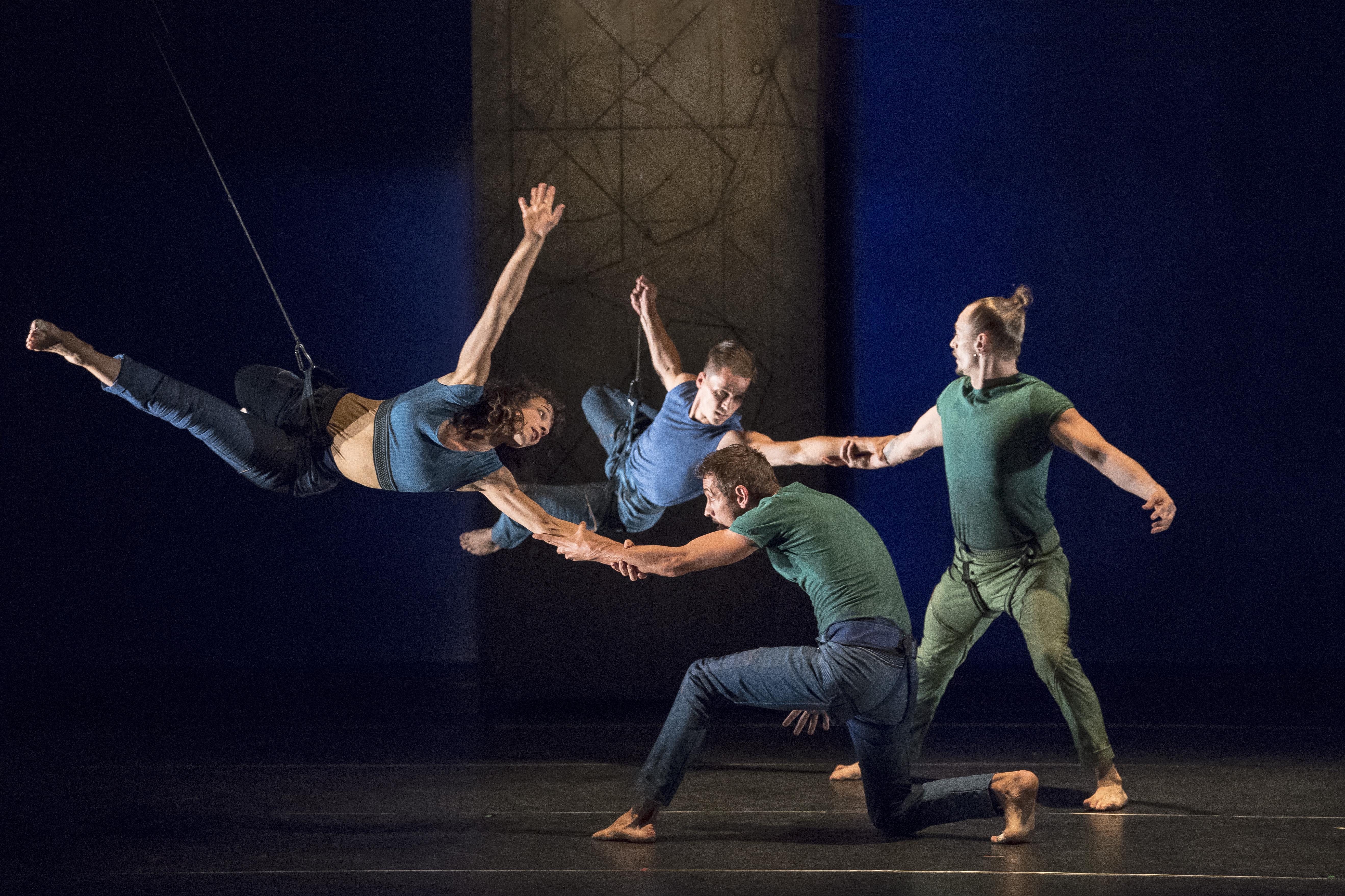 Vertikal - La Batoude, centre des arts du cirque et de la rue